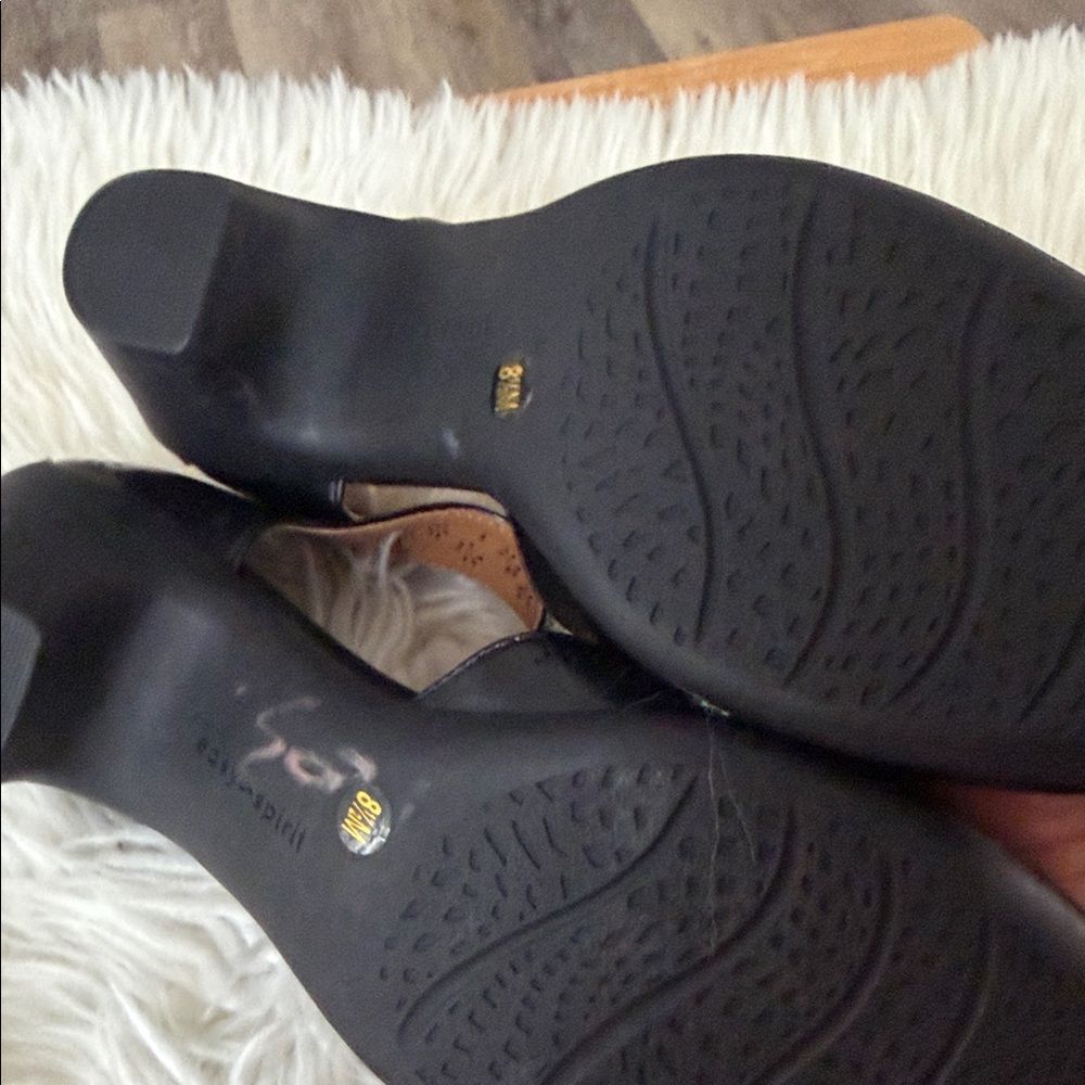 Easy Spirit Black Perforated Size 8.5 NWOT - Picture 9 of 16